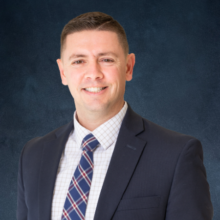 Cliff Oliveira Headshot